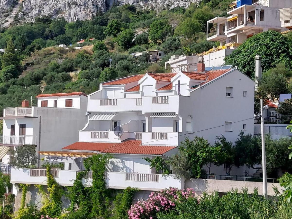 Apartmani Cvita Omiš Exteriér fotografie